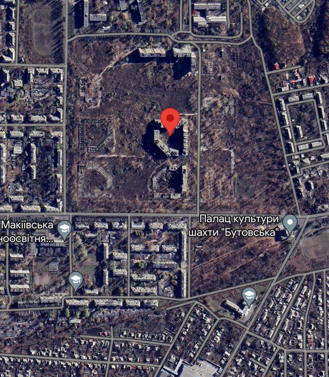 Расположение разрушенного склада с БЦ в Макеевке (Карта: googlemaps.com) 
