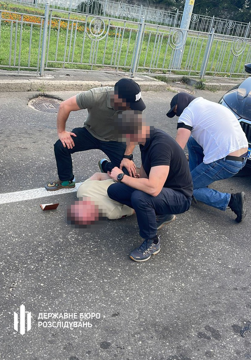 Справки для уклонистов за $10 000: в Киеве главе ВЛК вручили подозрение – фото