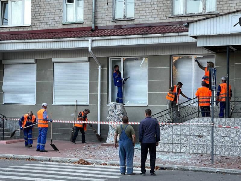 Ракетный обстрел Кременчуга. Обыск завершился, мэр показал фотографии последствий