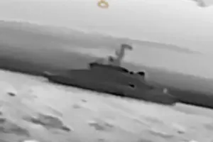 Удар в Керченском проливе: ВМС поразили катера РФ, охранявшие мост