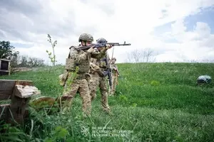 Хватит азартных игр &mdash; государство мухлюет: почему военные резко раскритиковали новые контракты и реформу ВСУ